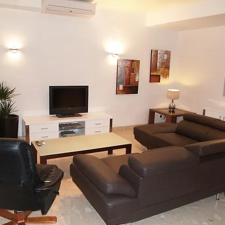 Seafront Spinola Bay Apartamento St. Julian's